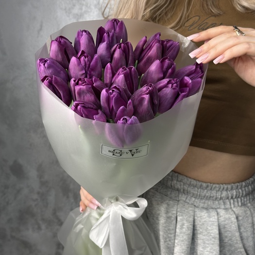 Букет из фиолетовых тюльпанов 19шт