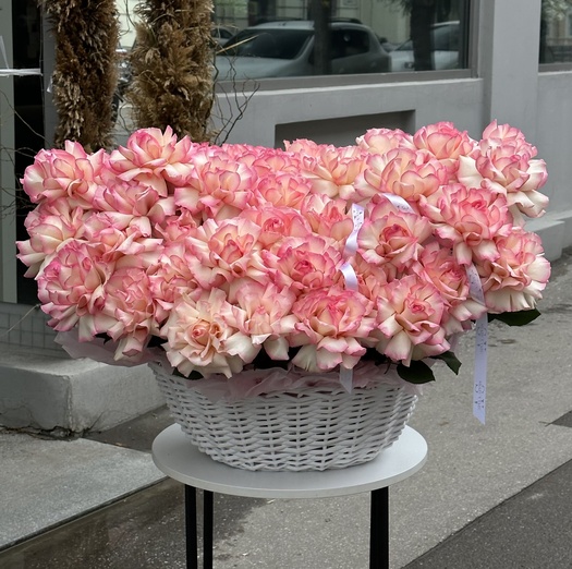 Корзина из французских роз сорта «ESPERANCE» 51шт