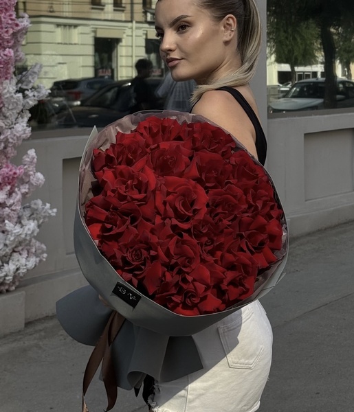 Букет из французских роз «EXPLORER» 17шт