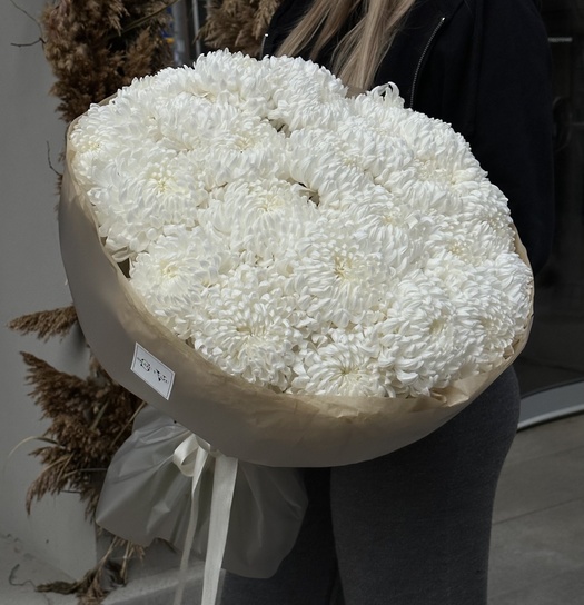 Букет из белых хризантем Бигуди 25шт