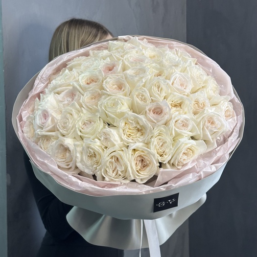 Букет из роз сорта «WHITE O’HARA» 51шт