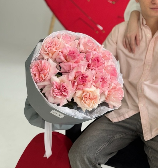 Букет из французских роз «PINK O'HARA» 13 шт