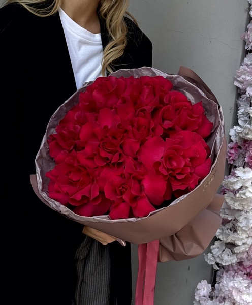 Букет из французских роз «GOTCHA» 9 шт