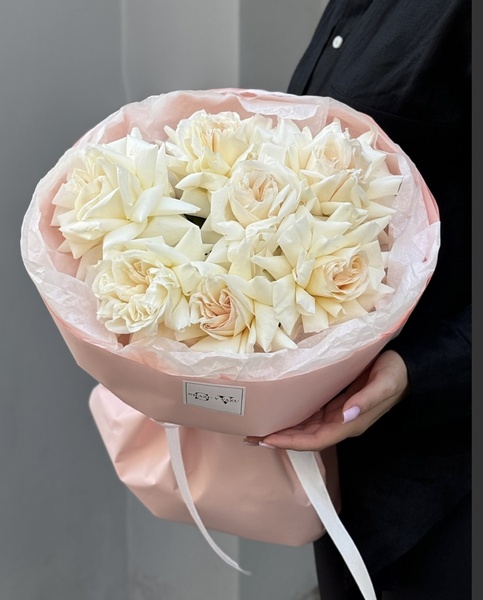 Букет из французских роз сорта «WHITE O’HARA» 7шт