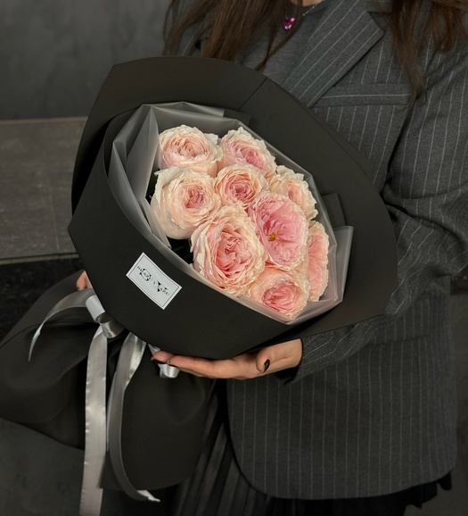 Букет из японских роз «TSUMUGI» 9шт